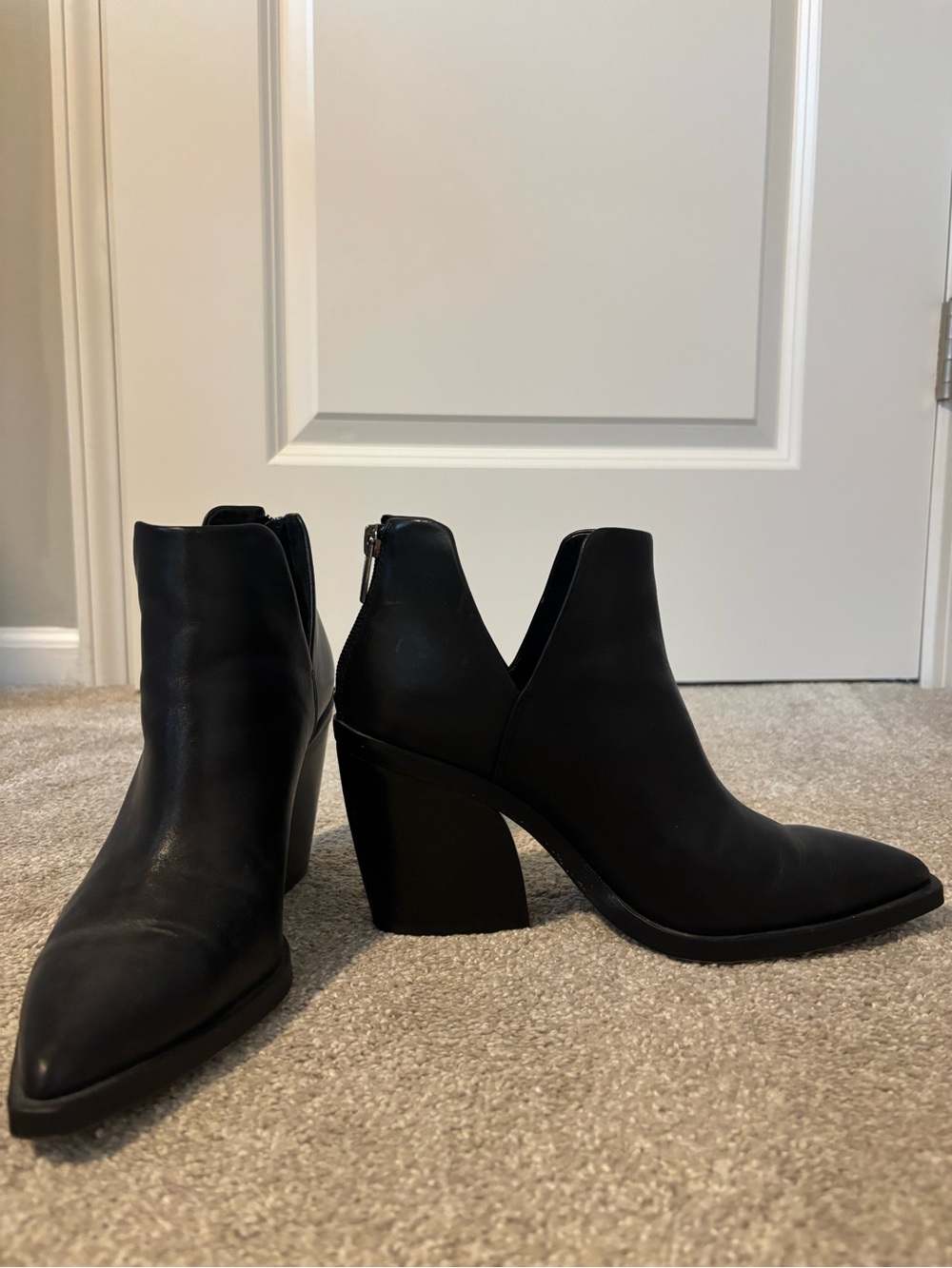 Black Women's Pointed Toe Ankle Boots - Classic Chic
